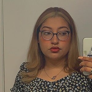 Meet your Posher, Karla